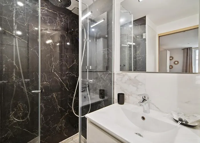 Cosy - Climatise - 2 Pas Du Port - Place Aux Herbes Apartman