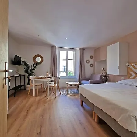 アパート Cosy - Climatise - 2 Pas Du Port - Place Aux Herbes *