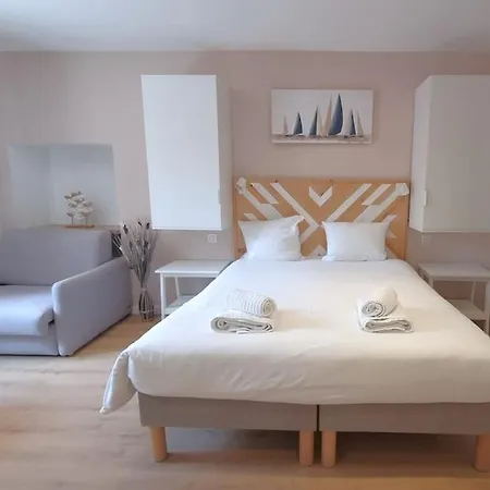 Cosy - Climatise - 2 Pas Du Port - Place Aux Herbes サントロペ