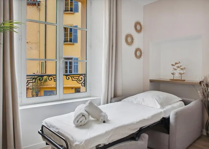 Cosy - Climatise - 2 Pas Du Port - Place Aux Herbes Saint-Tropez