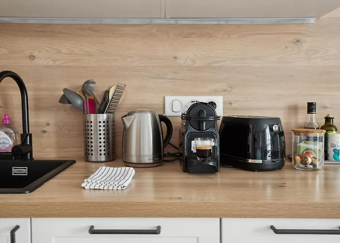 Appartamento Cosy - Climatisé - 2 Pas Du Port - Place Aux Herbes